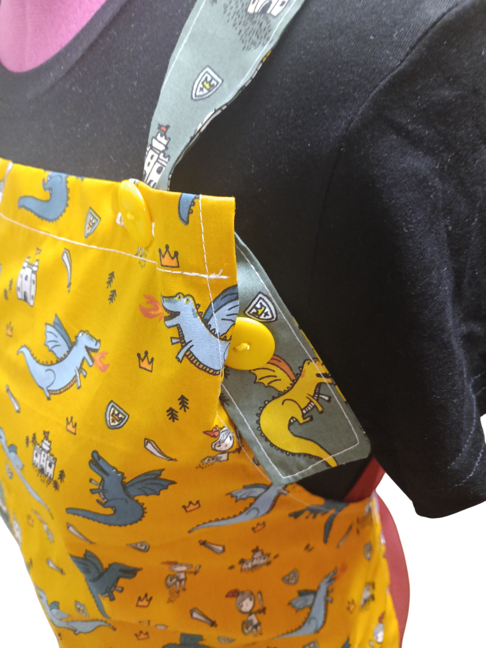 Estola Luchando contra dragones