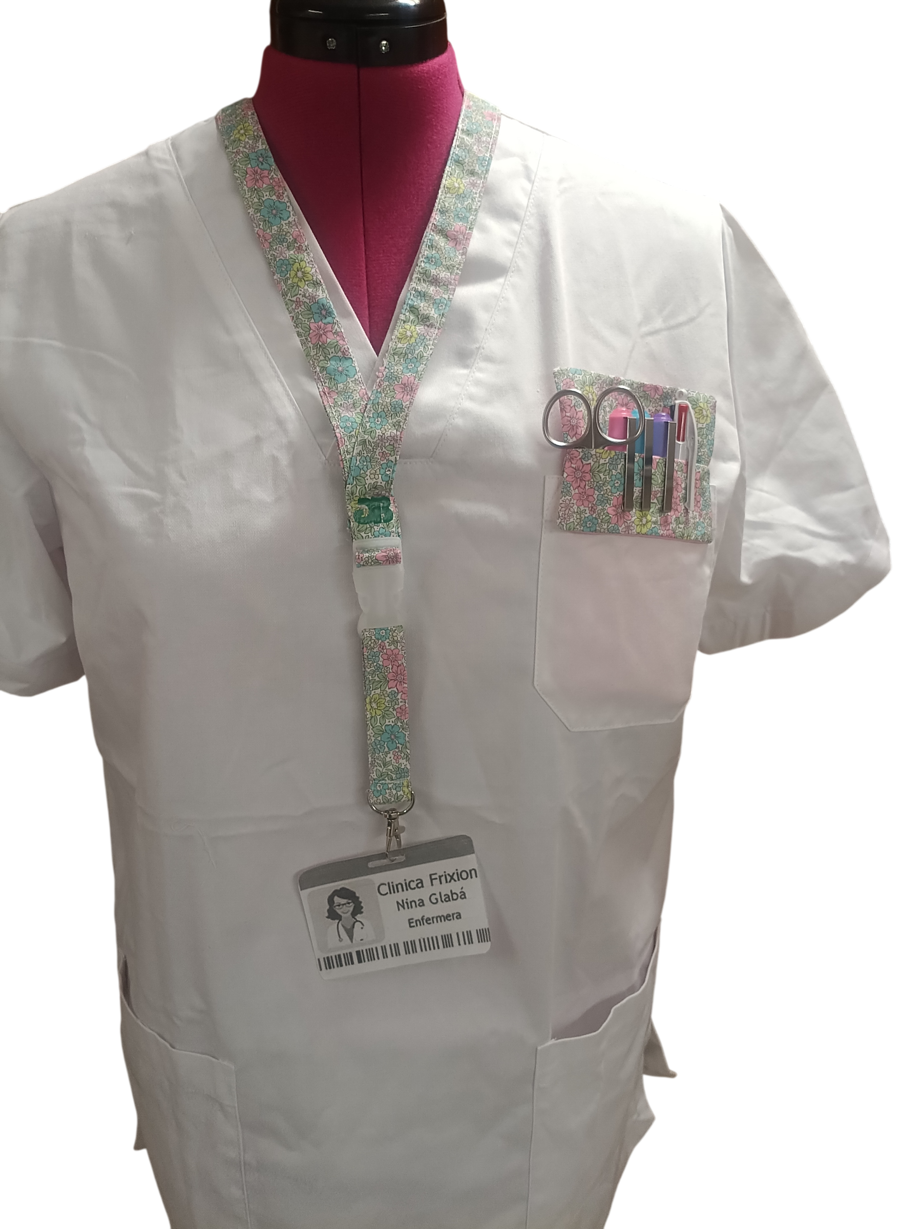 Pack Flores - Detalle salvabolsillo y lanyard en uniforme